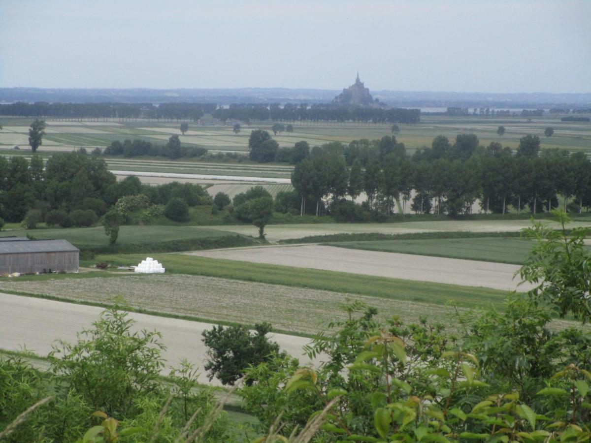 Maison Proche Mont St Michel Et St Malo Roz-sur-Couesnon Room photo